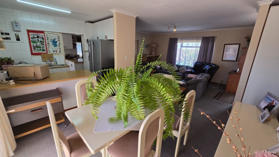 4 Bedroom Property for Sale in Wellway Park Western Cape